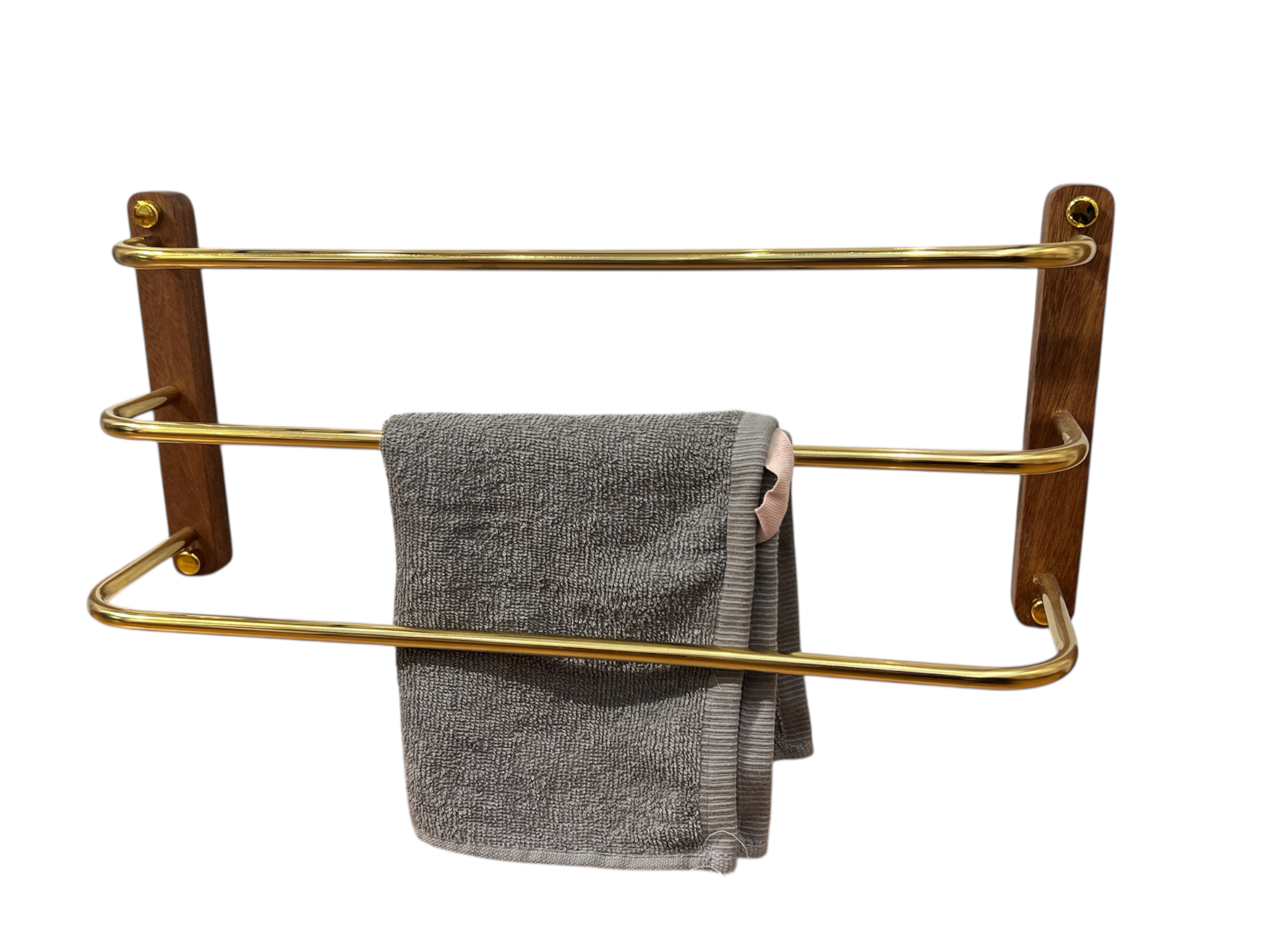 رف مناشف ثلاثي